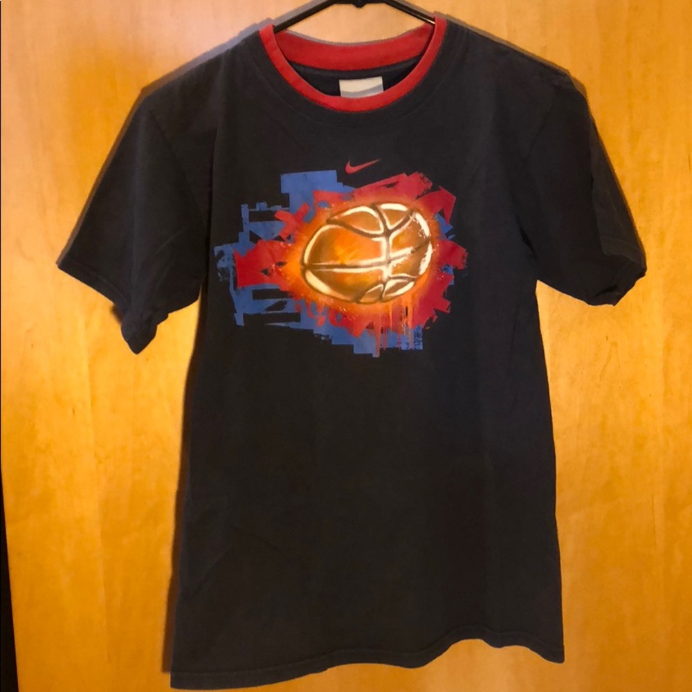 Nike T-shirt